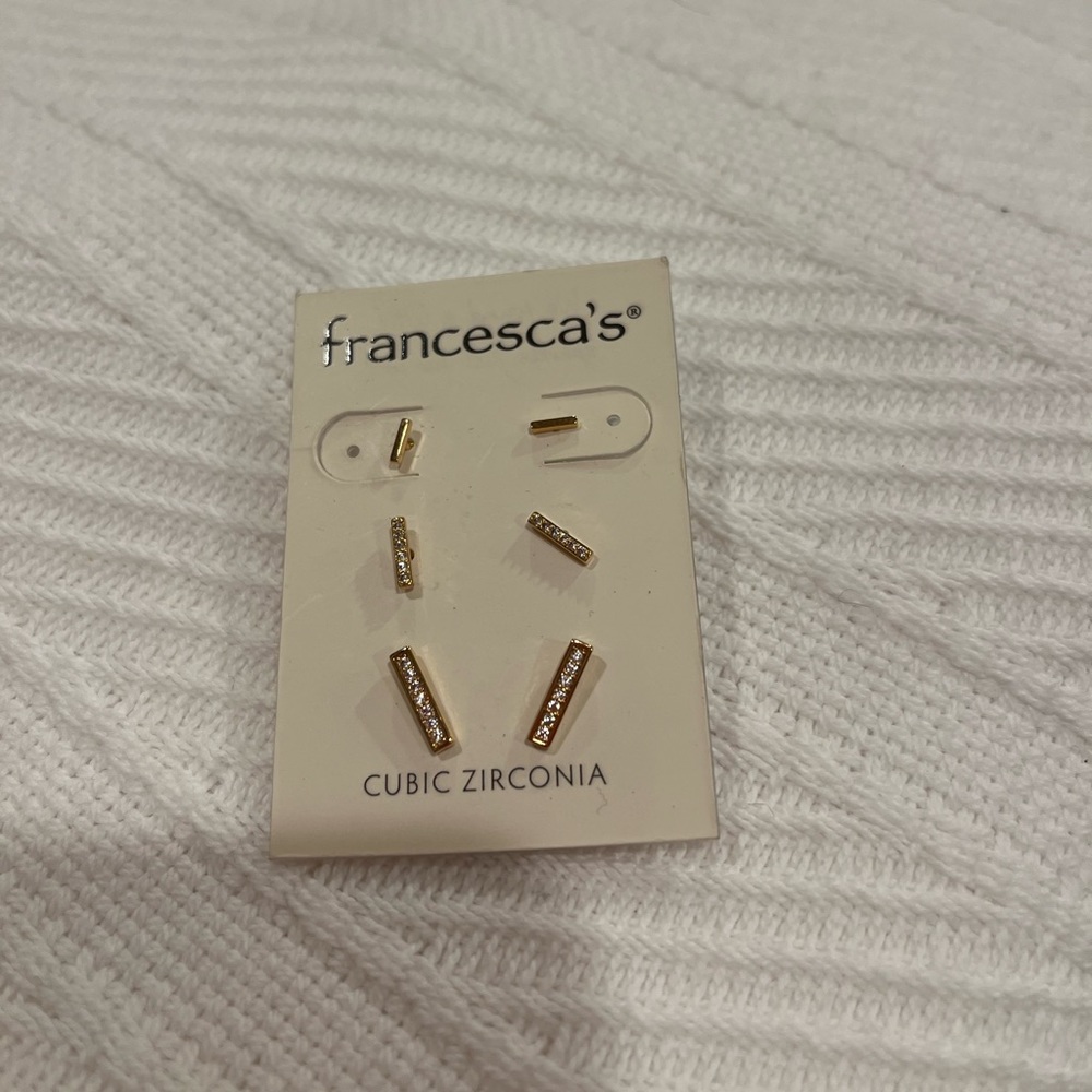 NWT FRANCESCAS earring set